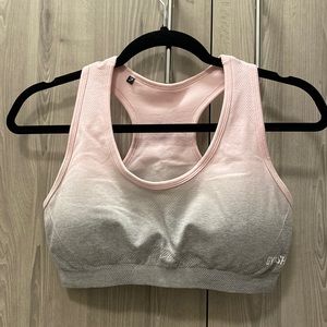 Gymshark Ombré Seamless Sports Bra - Light Grey / Chalk Pink - Size Medium